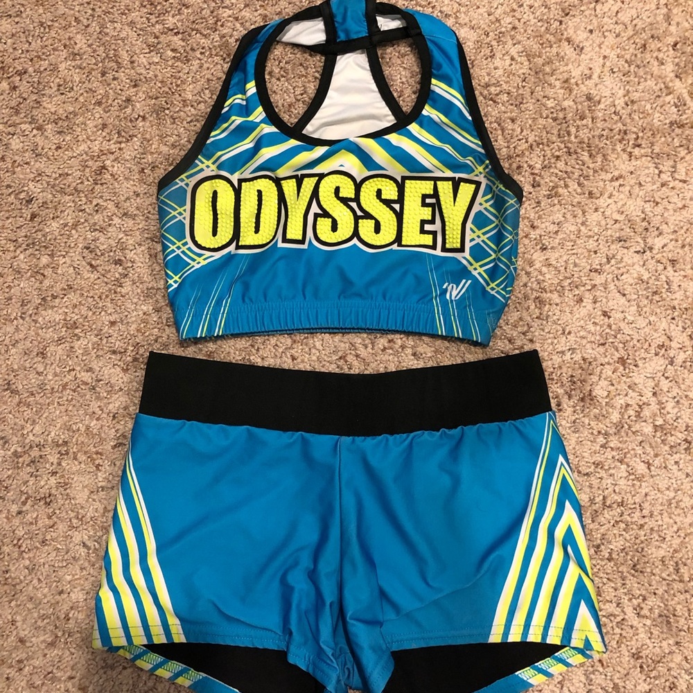 Varsity Cheer Women’s Size Small World Cup Set
